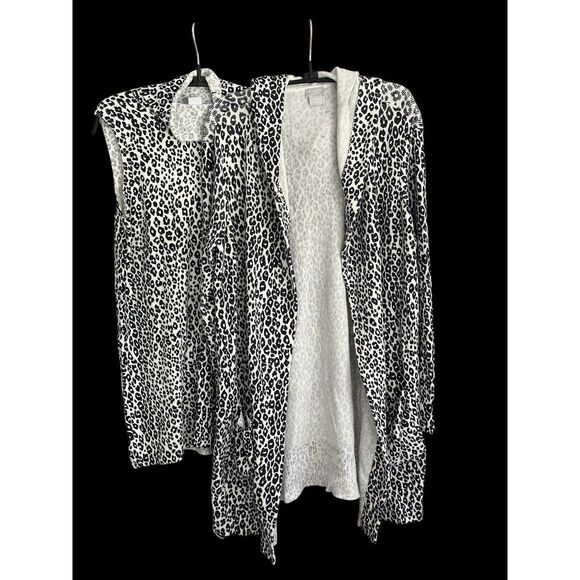 Chico's Zenergy women's size4 - 6  animal print long Cardigan and Mock Neck 8-10 - Picture 1 of 6